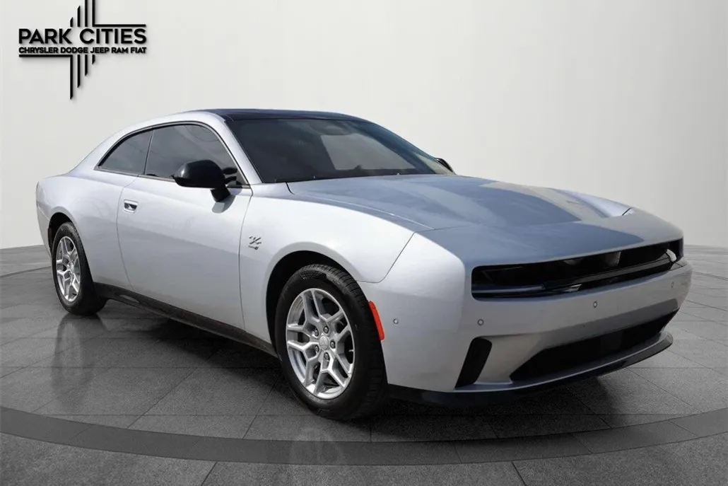 2025 Dodge Charger R/T photo 1