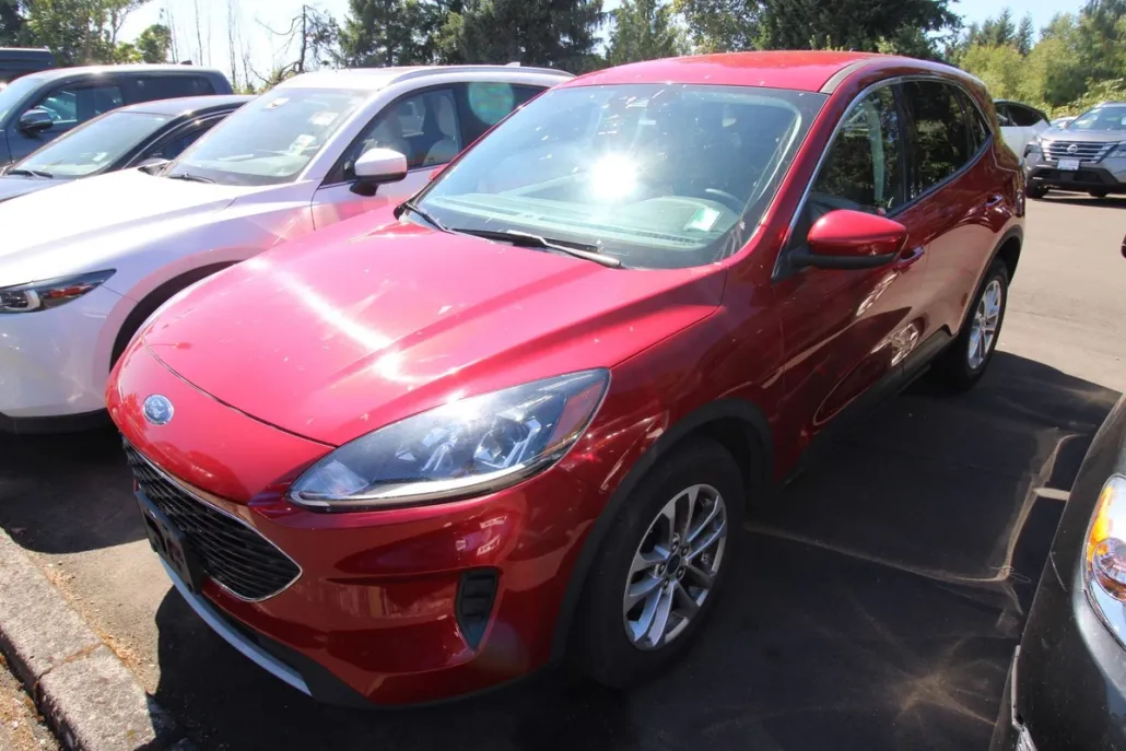 2021 Ford Escape SE photo 1