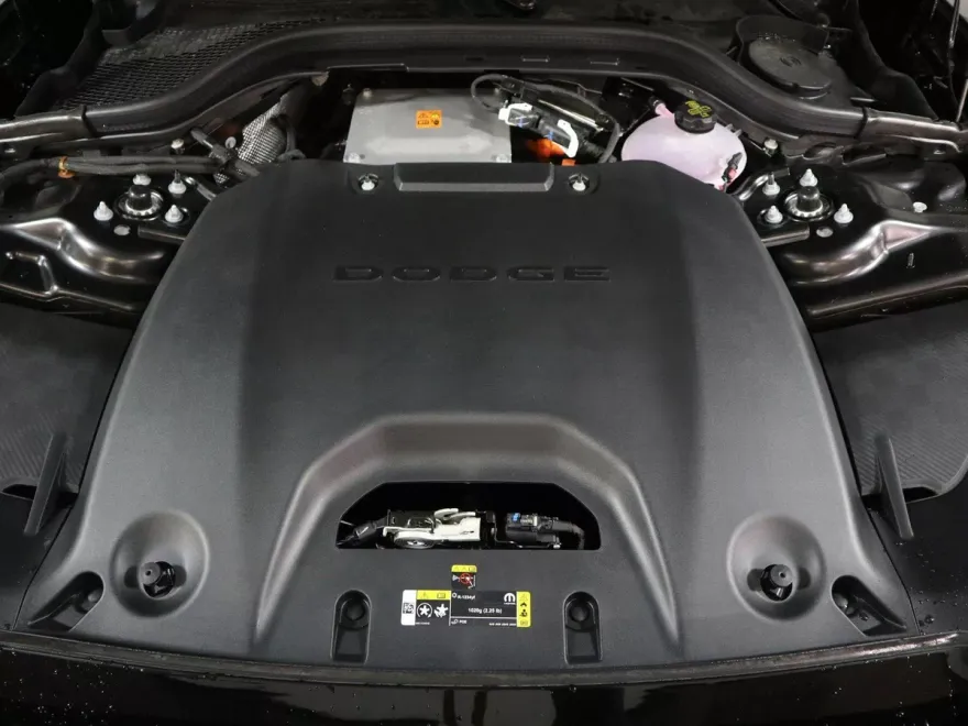 2025 Dodge Charger R/T photo 13