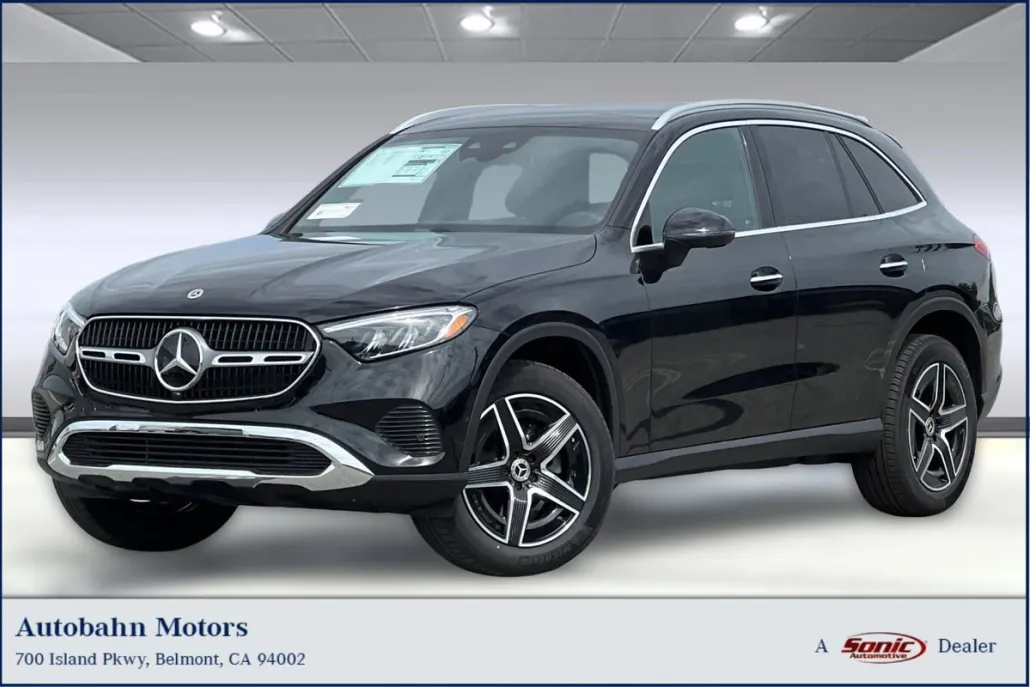 2026 Mercedes Benz GLC 300 4MATIC photo 1