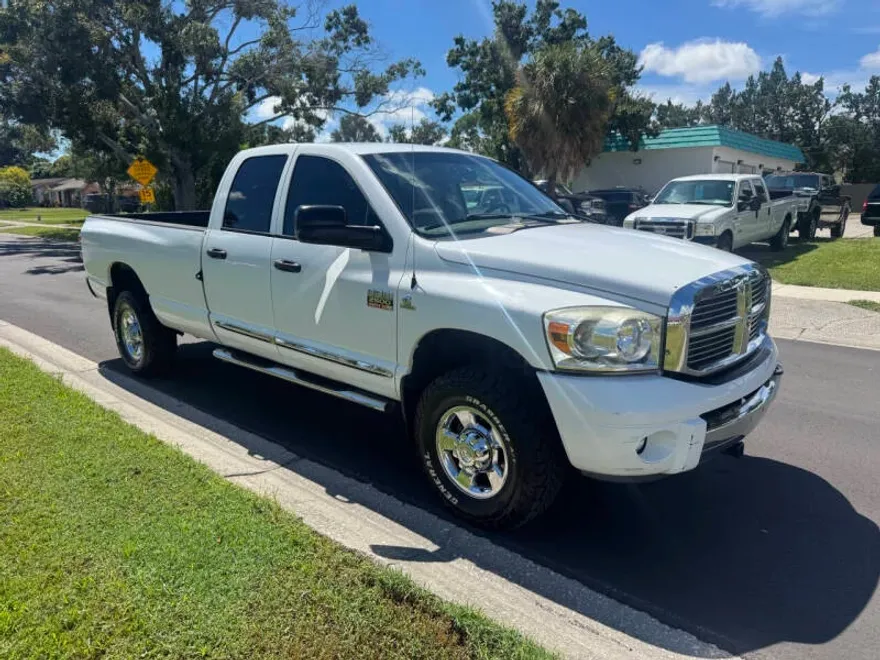 2008 Dodge Ram Laramie photo 1