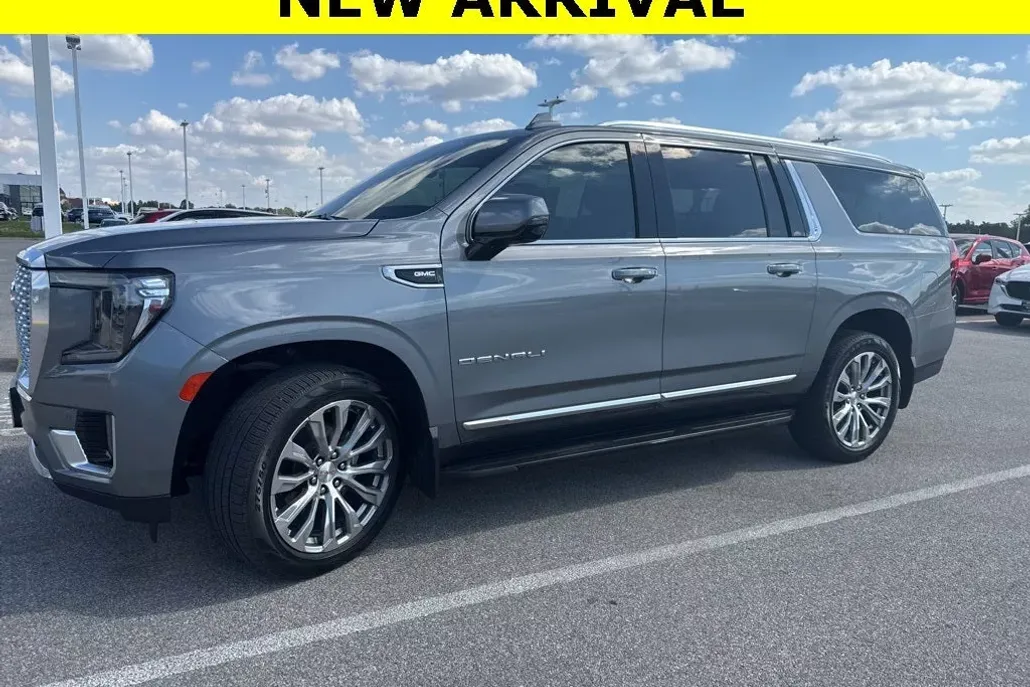 2021 Gmc Yukon XL Denali photo 1