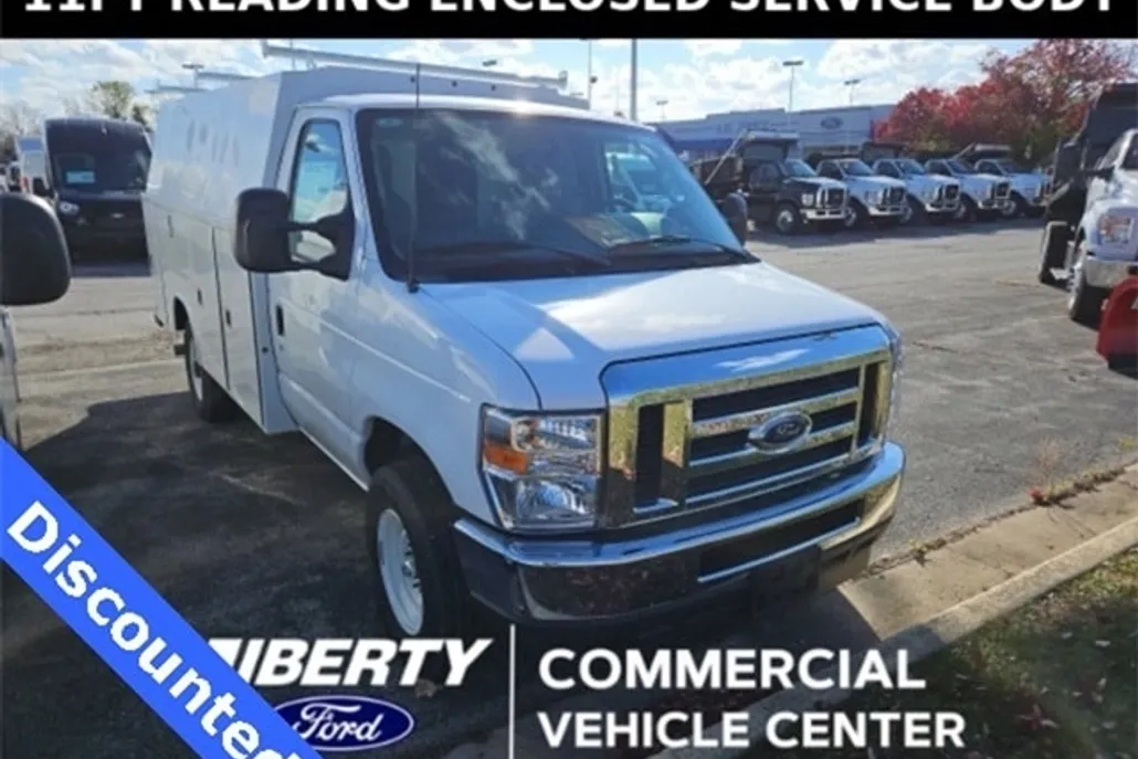 2025 Ford E-350 Base photo 1