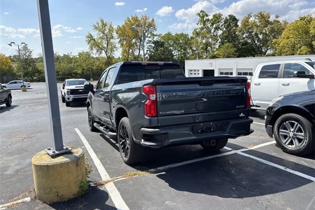 2020 Chevrolet Silverado 1500 RST photo 1