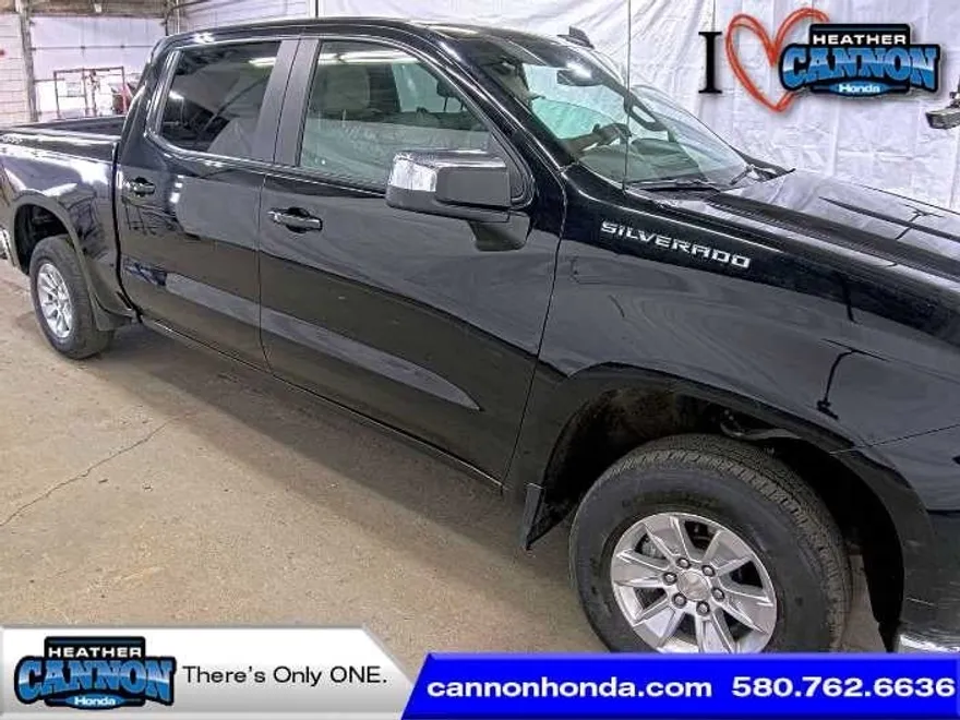 2022 Chevrolet Silverado 1500 photo 1