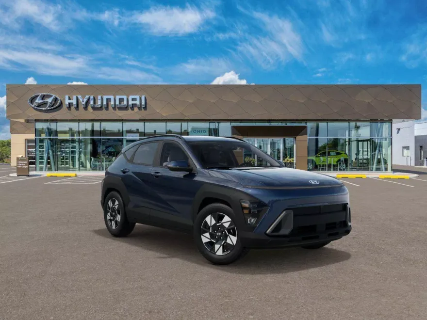 2025 Hyundai Kona SEL photo 1