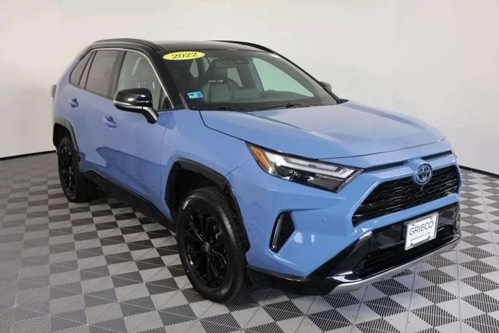 2022 Toyota RAV4 Hybrid XSE photo 1