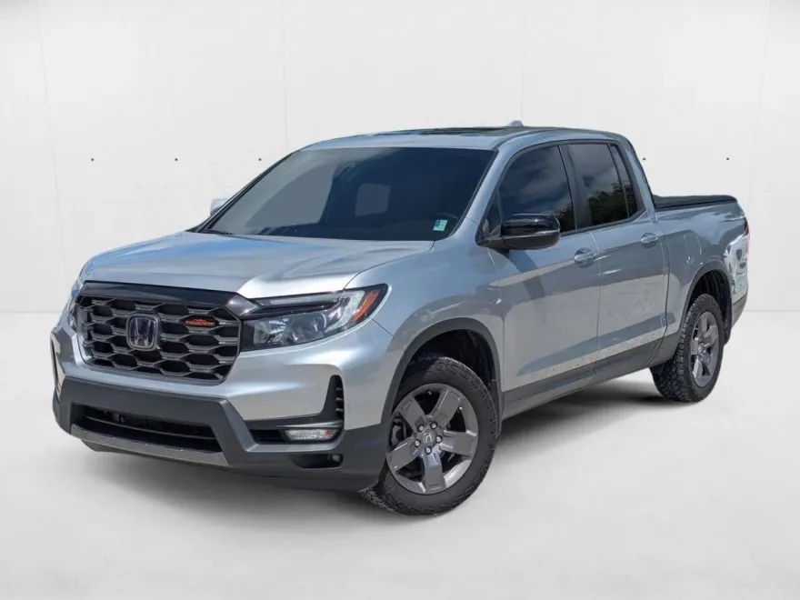 2024 Honda Ridgeline TrailSport photo 1