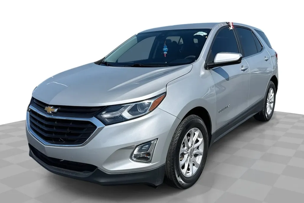 2021 Chevrolet Equinox LT photo 1