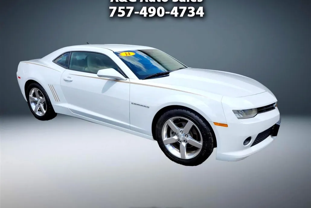 2014 Chevrolet Camaro 2LT photo 1