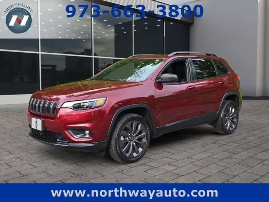 2021 Jeep Cherokee Latitude Lux photo 1