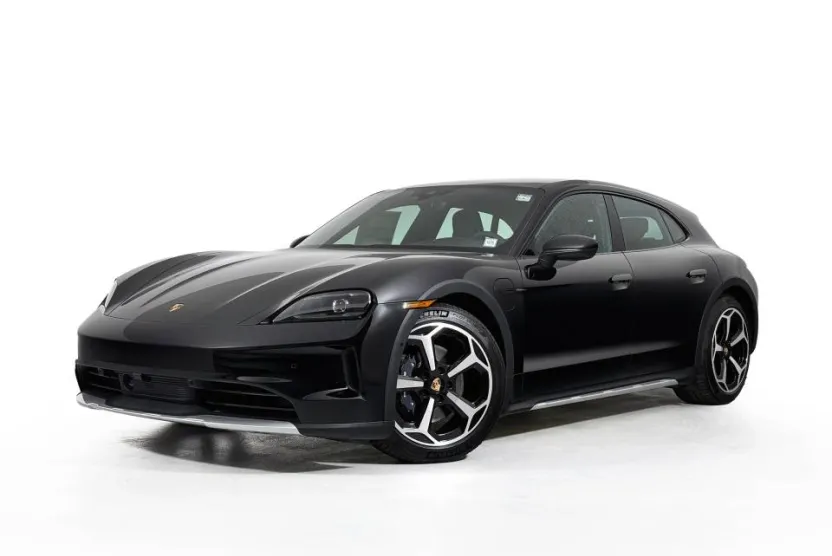 2025 Porsche Taycan 4 Cross Turismo photo 1
