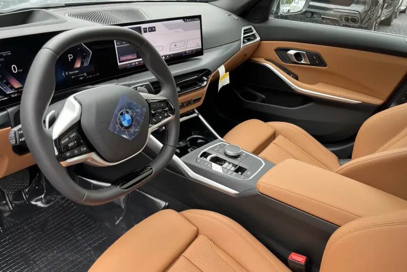 2025 Bmw 330i 330i xDrive photo 1