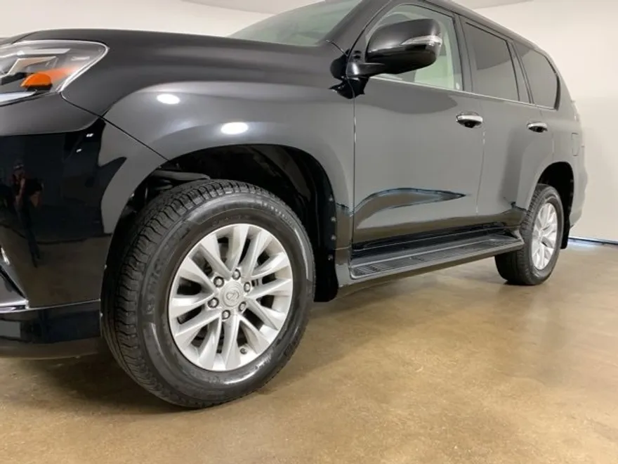 2023 Lexus GX 460 Premium photo 1
