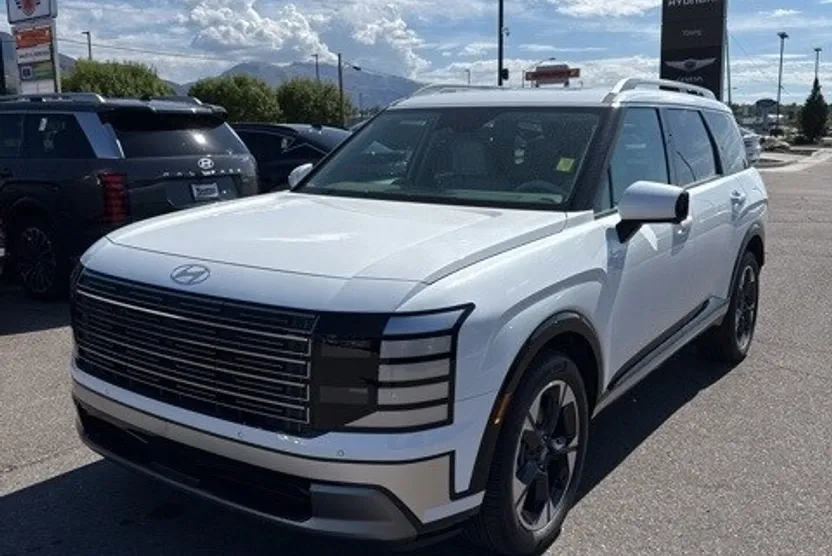 2026 Hyundai Palisade Limited photo 1