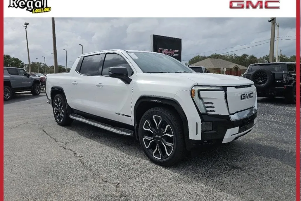 2025 Gmc Sierra EV Denali photo 1