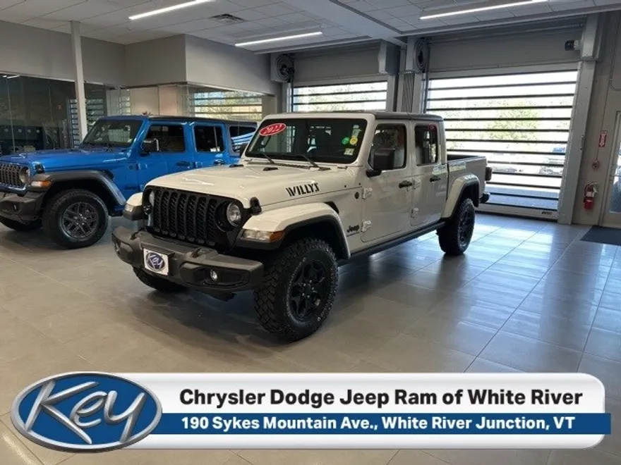 2022 Jeep Gladiator Willys photo 1