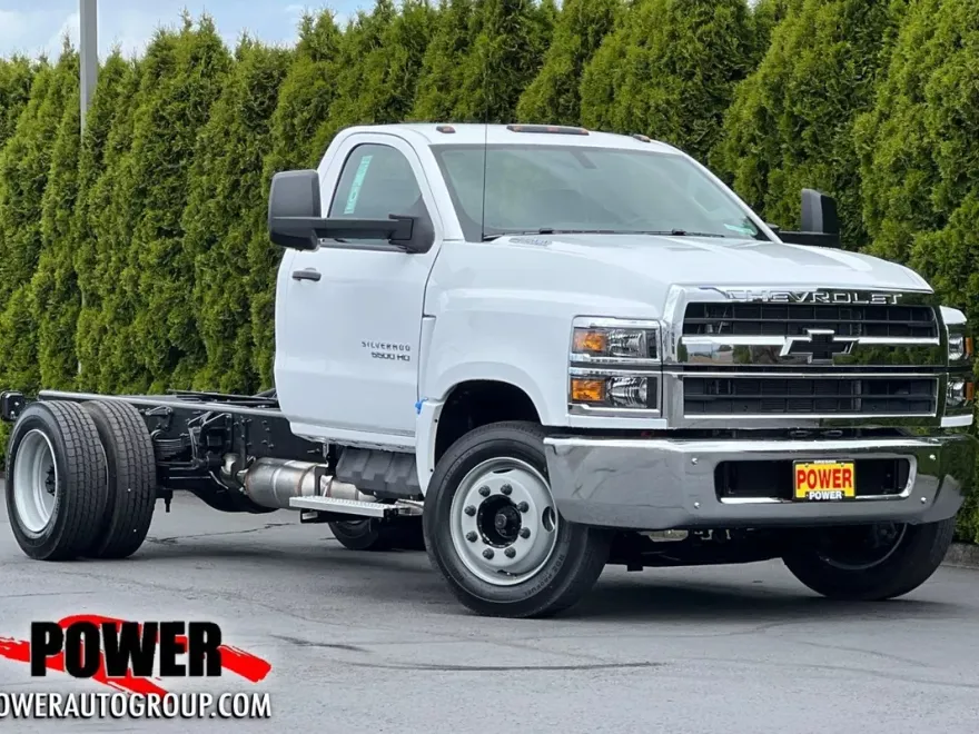 2024 Chevrolet Silverado 5500HD Work Truck photo 1