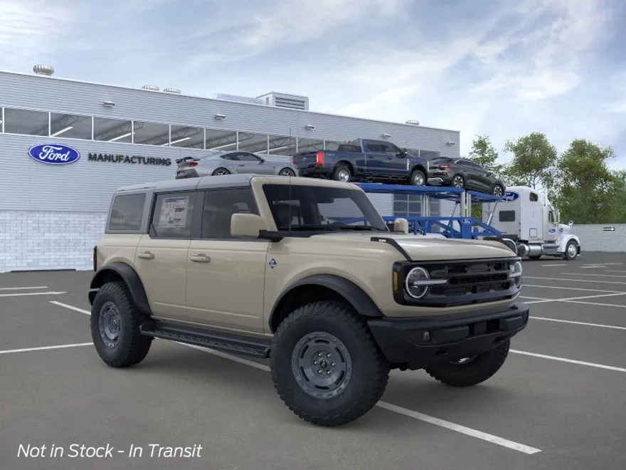 2025 Ford Bronco Outer Banks photo 1
