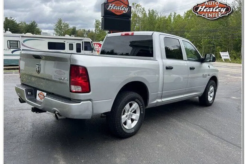 2016 Ram 1500 ST photo 1