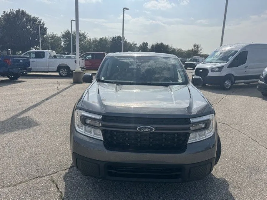 2024 Ford Maverick XLT photo 1