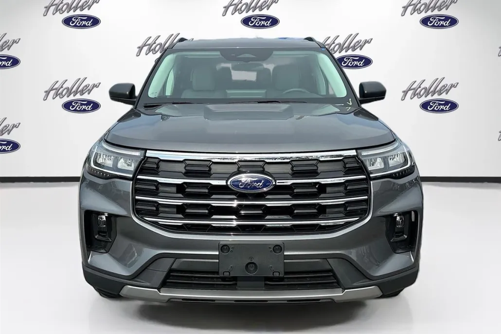 2025 Ford Explorer Sport photo 1
