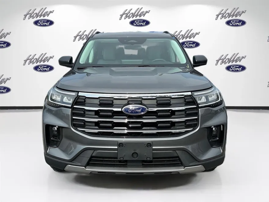 2025 Ford Explorer Sport photo 1