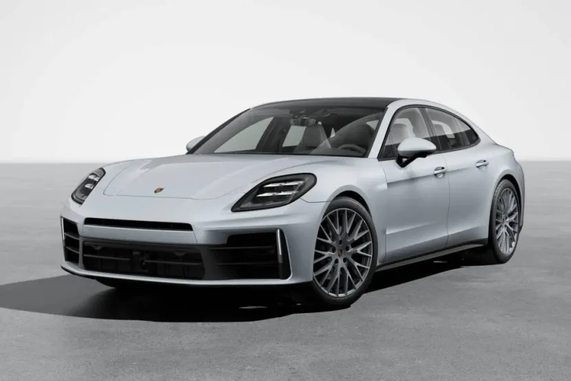 2026 Porsche Panamera 4 photo 1
