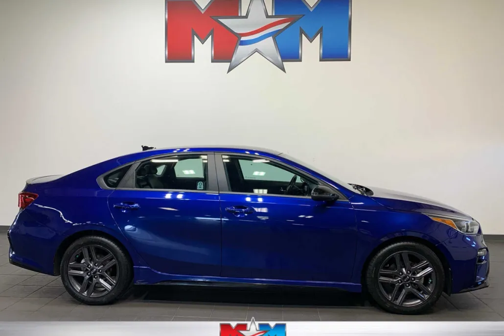 2021 Kia Forte GT-Line photo 1