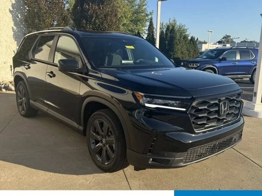 2025 Honda Pilot Sport photo 1