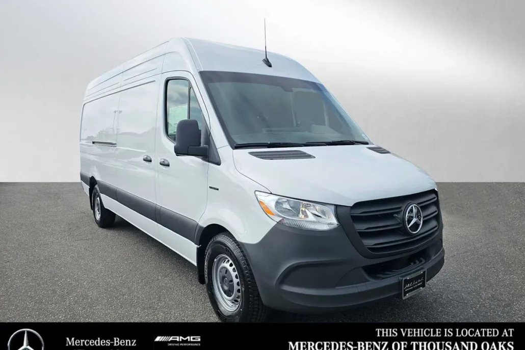 2024 Mercedes Benz eSprinter High Roof 170" photo 1