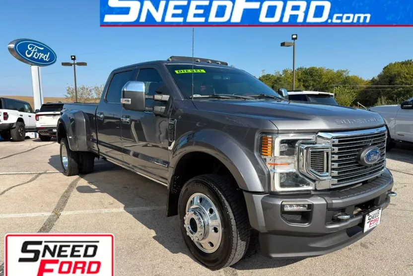 2022 Ford F-450 Platinum photo 1