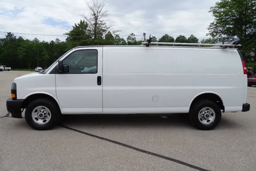 2019 Gmc Savana 3500 Cargo photo 1