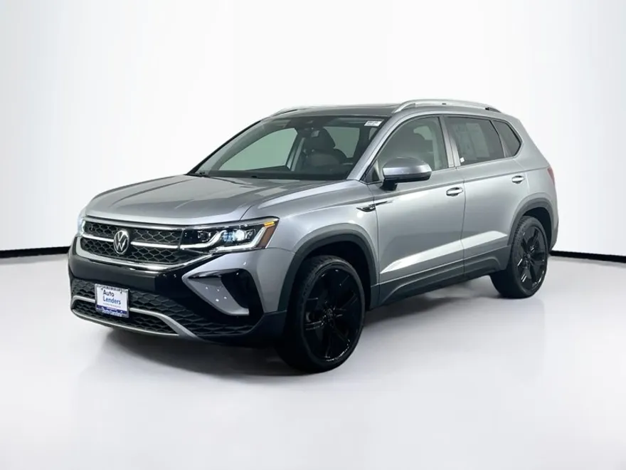2022 Volkswagen Taos SEL photo 1