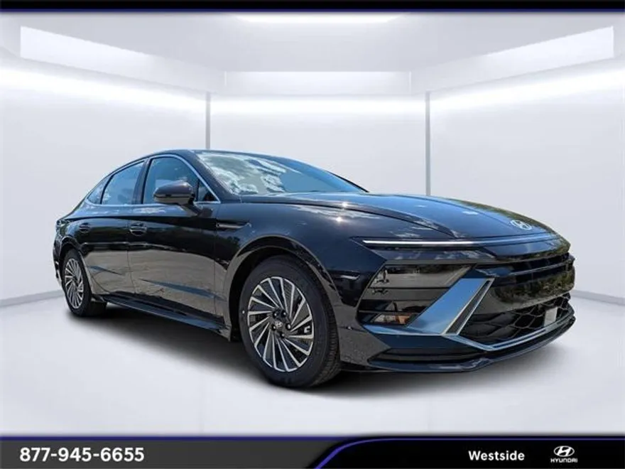 2025 Hyundai Sonata Hybrid SEL photo 1