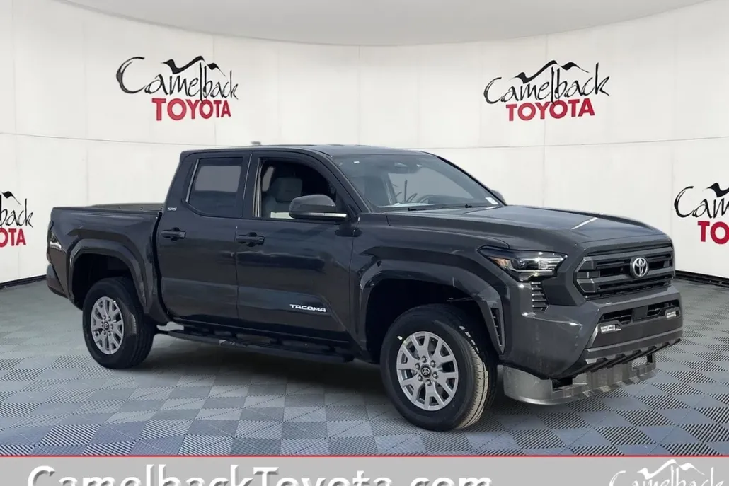 2025 Toyota Tacoma SR5 photo 1