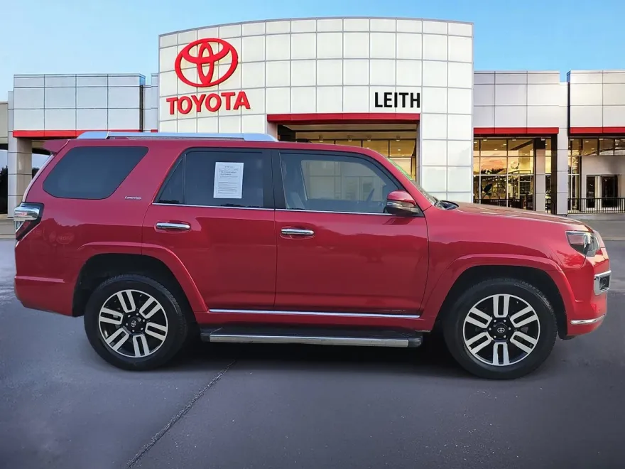 2020 Toyota 4Runner Limited photo 1
