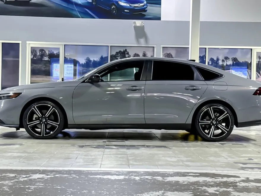 2024 Honda Accord Hybrid Sport photo 1