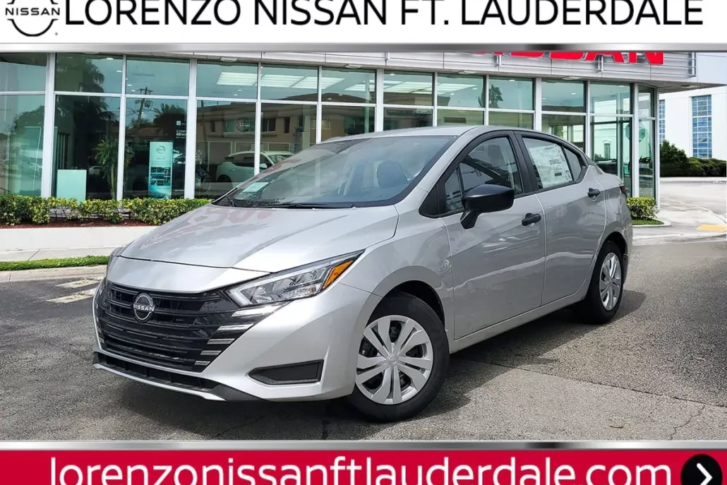 2025 Nissan Versa S photo 1