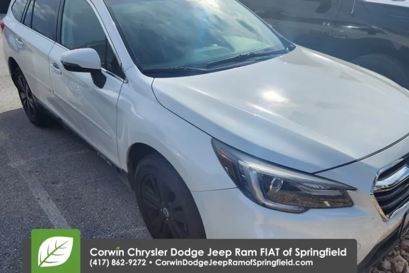 2019 Subaru Outback 2.5i photo 1