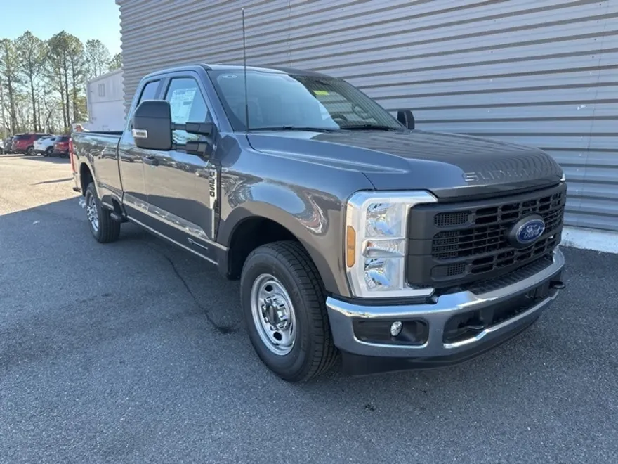 2025 Ford F-250 XL photo 1