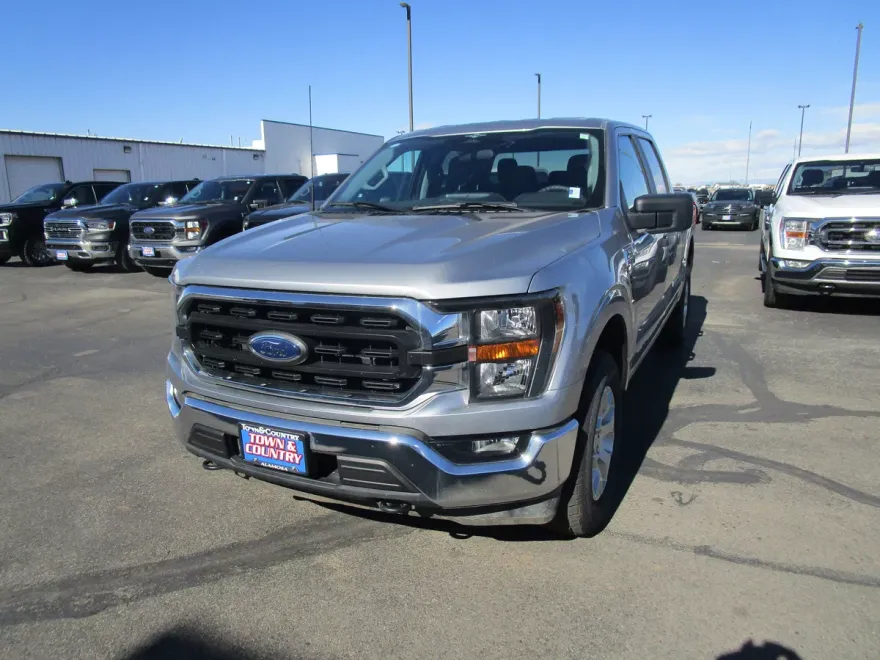 2023 Ford F-150 XLT photo 1