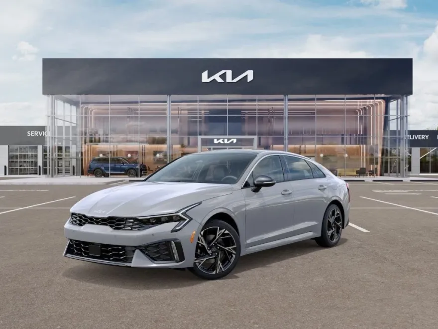 2025 Kia K5 GT-Line photo 1