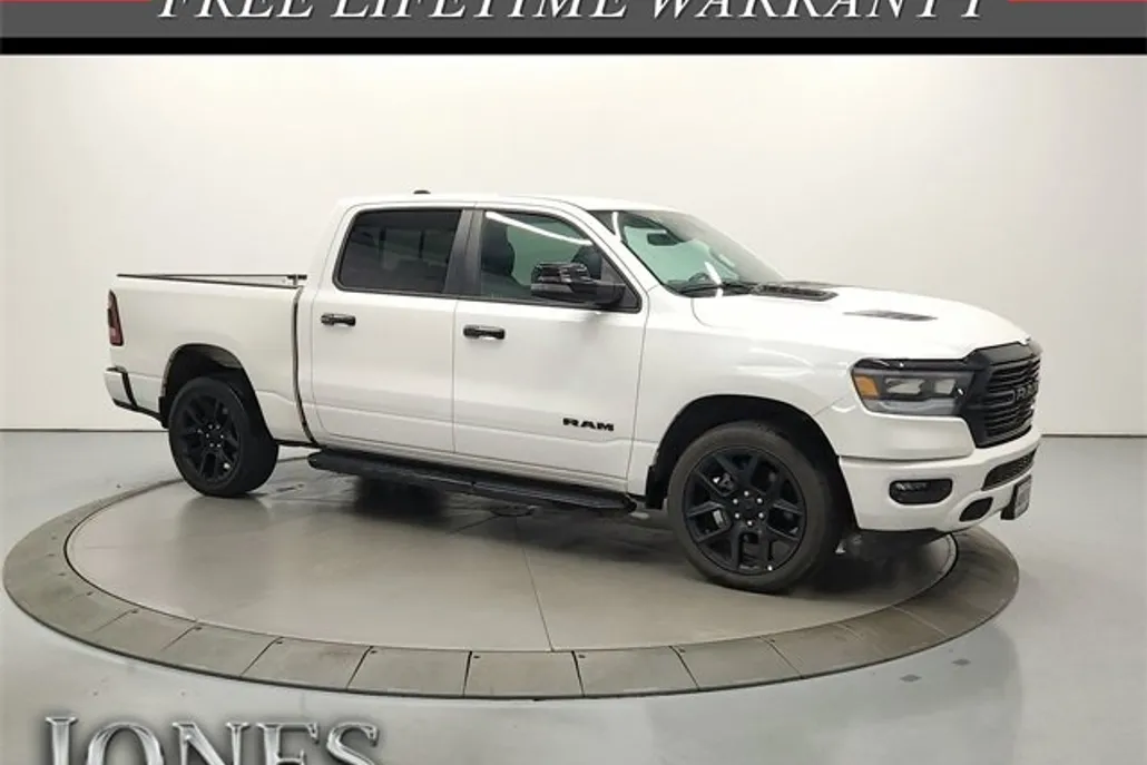 2023 Ram 1500 Laramie photo 1
