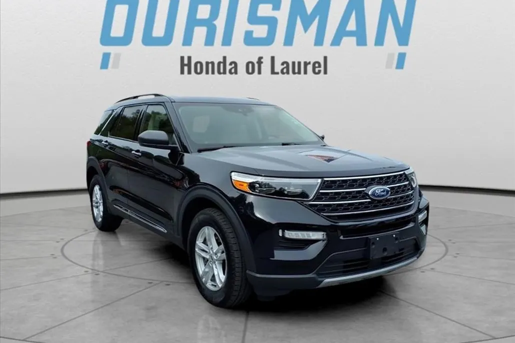 2020 Ford Explorer XLT photo 1