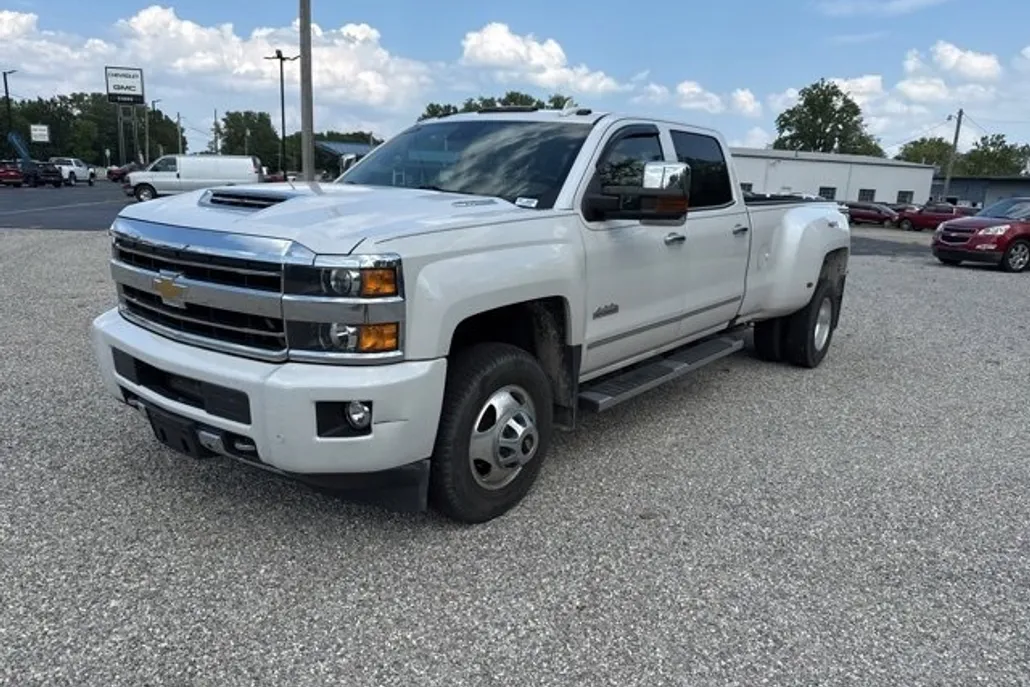 2019 Chevrolet Silverado 3500HD High Country photo 1