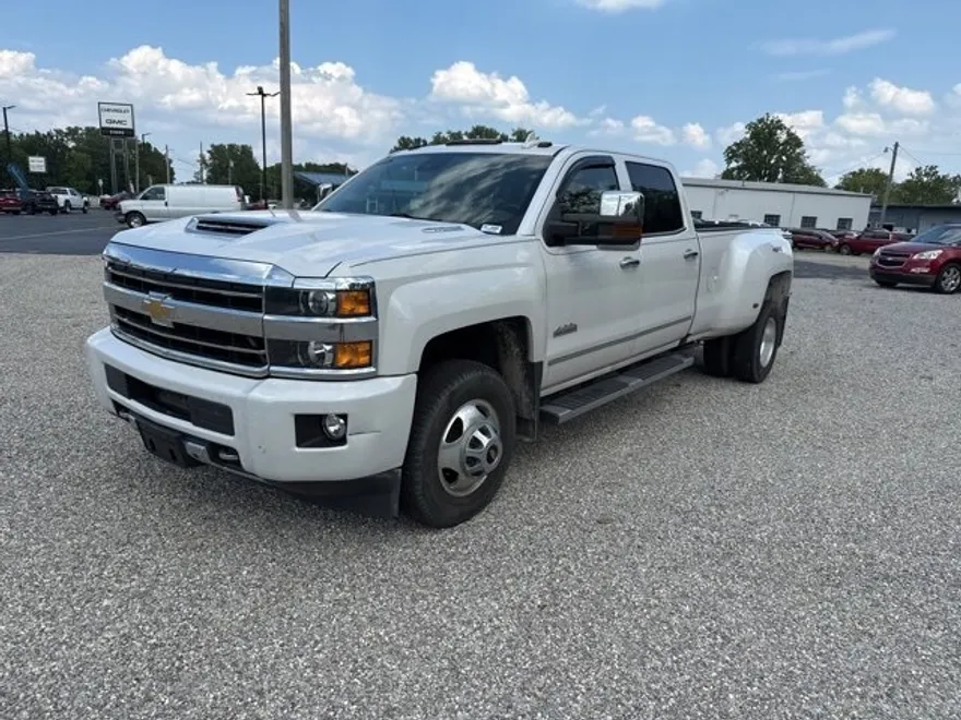 2019 Chevrolet Silverado 3500HD High Country photo 1