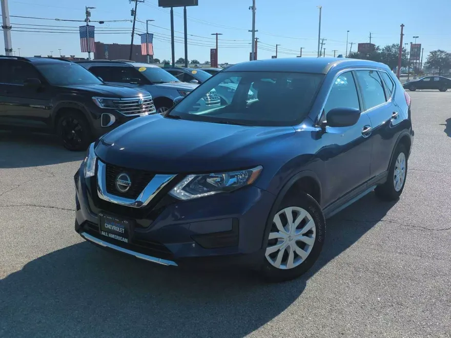 2020 Nissan Rogue S photo 1