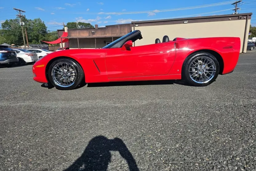 2008 Chevrolet Corvette 2LT photo 1