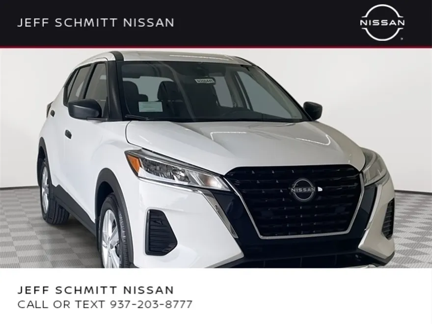 2025 Nissan Kicks Play S photo 1